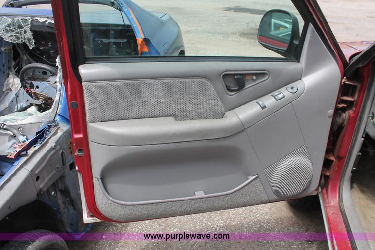 image for item H3566 1995 Chevrolet Blazer SUV