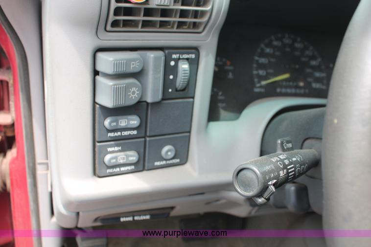 image for item H3566 1995 Chevrolet Blazer SUV