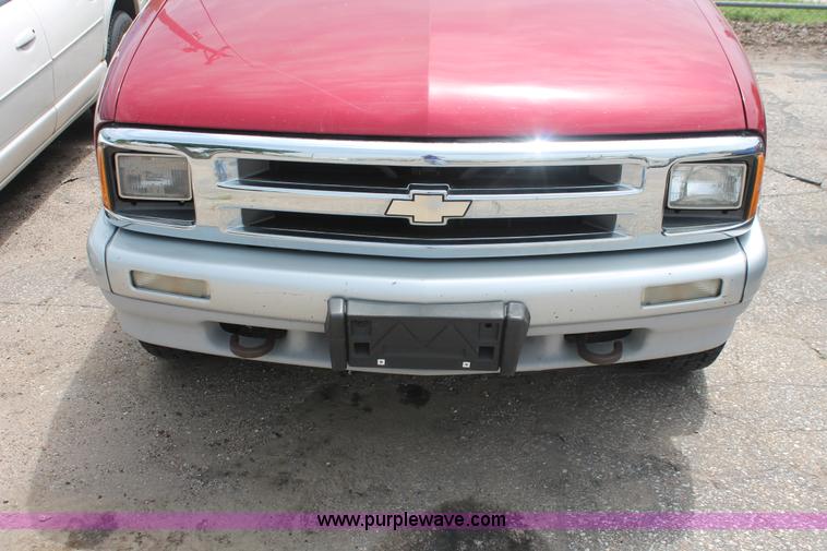 image for item H3566 1995 Chevrolet Blazer SUV