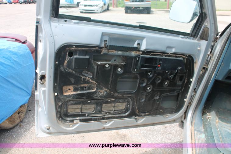 image for item H3568 1988 Chevrolet 2500 pickup truck