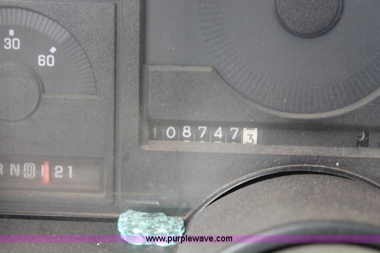 image for item H3568 1988 Chevrolet 2500 pickup truck