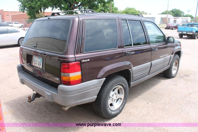 image for item H3569 1996 Jeep Grand Cherokee Laredo SUV
