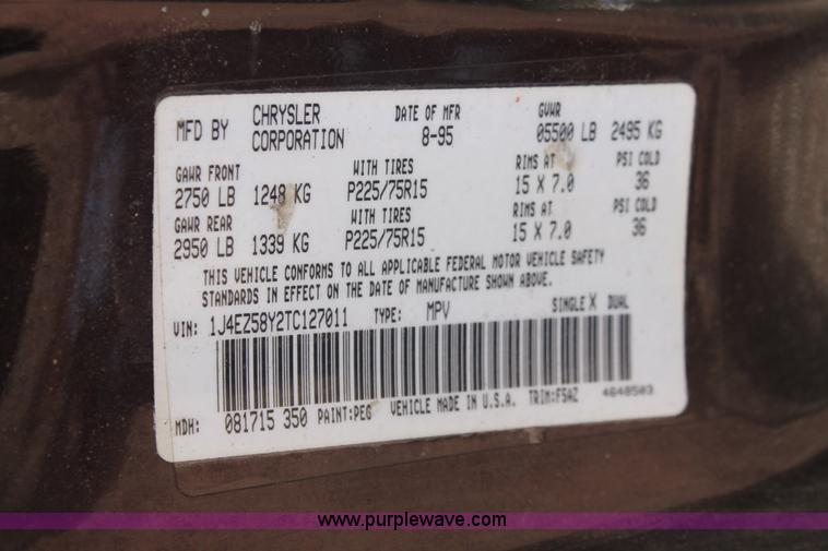 image for item H3569 1996 Jeep Grand Cherokee Laredo SUV