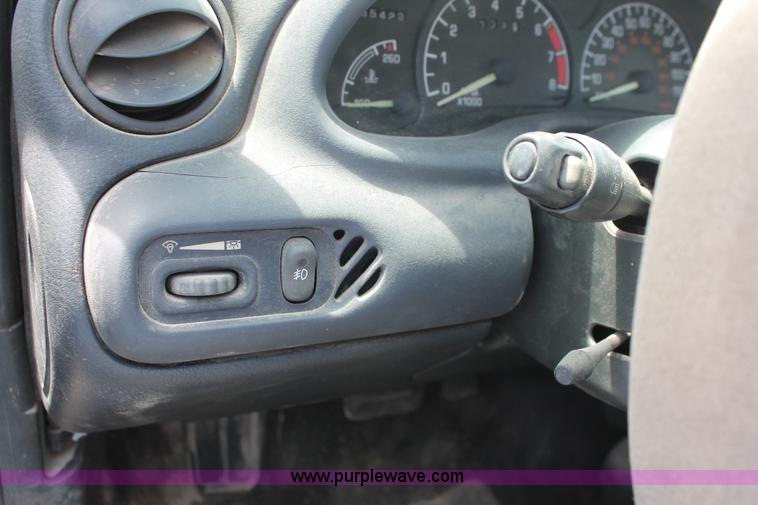 image for item H3570 1998 Pontiac Grand AM SE