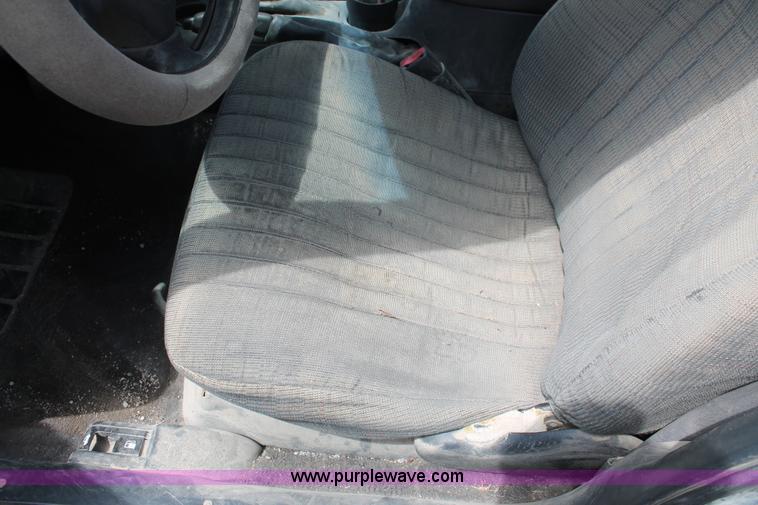 image for item H3570 1998 Pontiac Grand AM SE