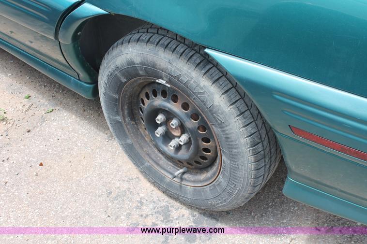 image for item H3570 1998 Pontiac Grand AM SE