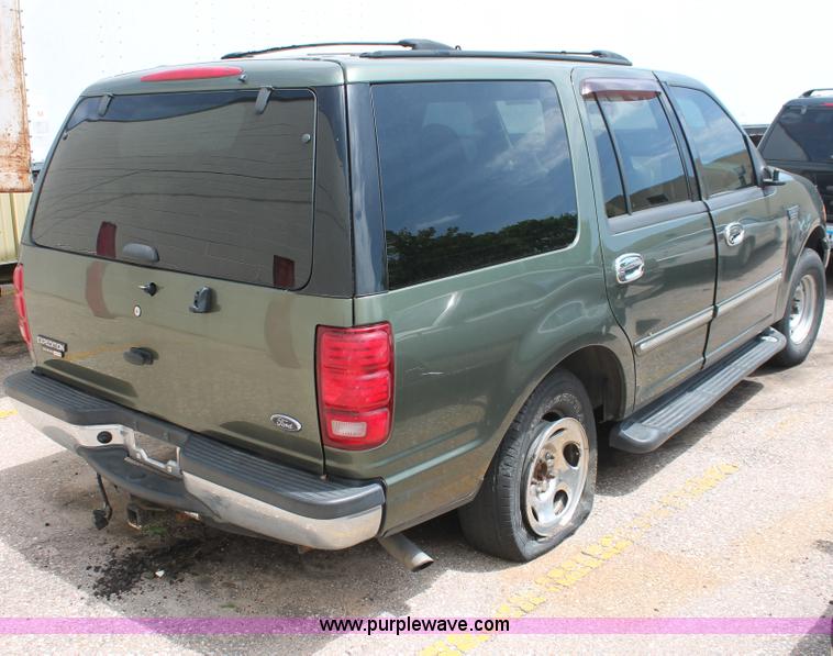 image for item H3571 2001 Ford Expedition XLT