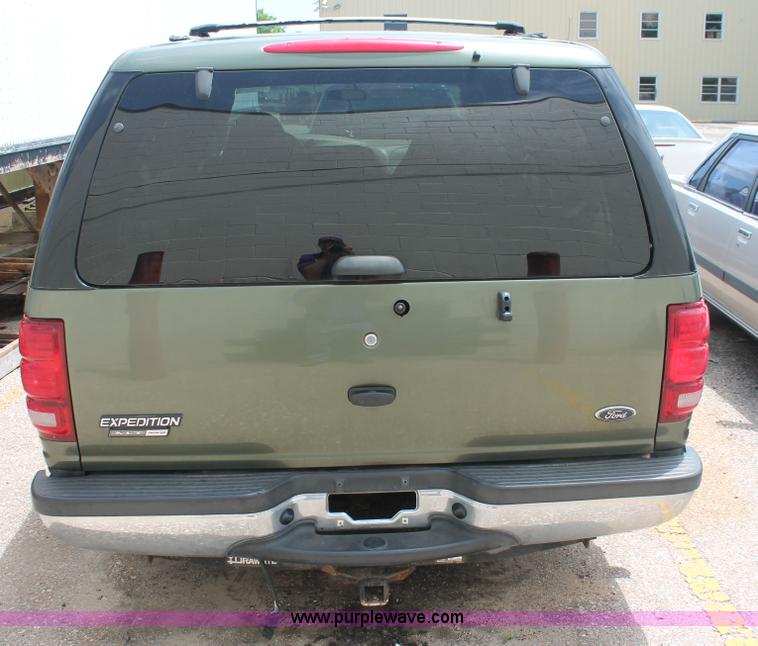 image for item H3571 2001 Ford Expedition XLT