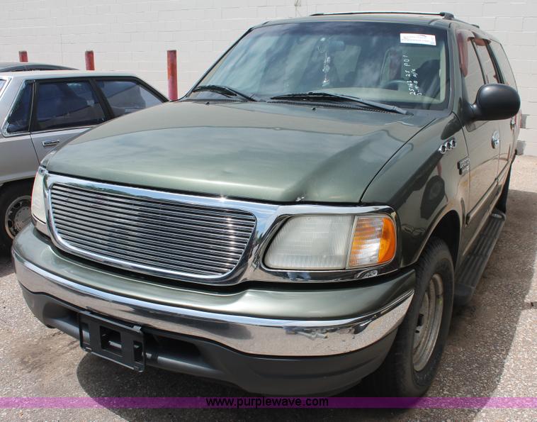 image for item H3571 2001 Ford Expedition XLT