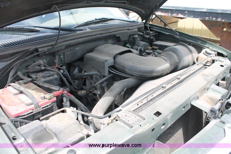 image for item H3571 2001 Ford Expedition XLT