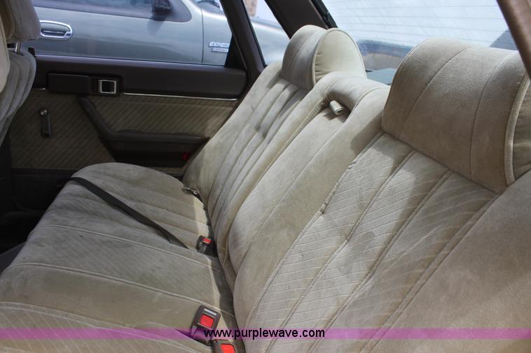 image for item H3572 1985 Toyota Camry LE