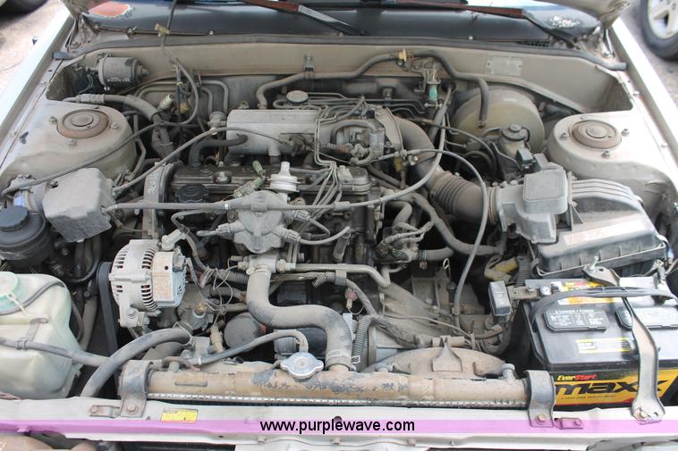 image for item H3572 1985 Toyota Camry LE