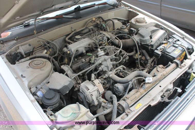 image for item H3572 1985 Toyota Camry LE