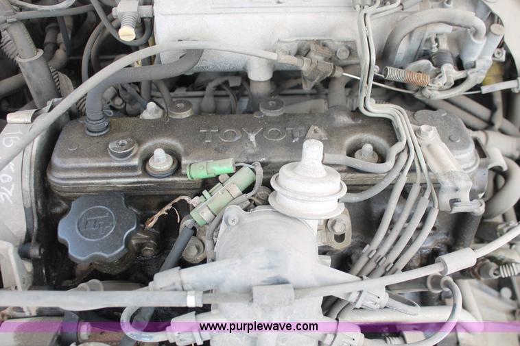 image for item H3572 1985 Toyota Camry LE