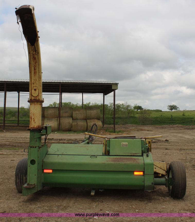 image for item AE9232 John Deere 3960 silage cutter