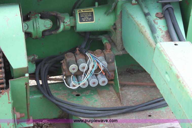 image for item AE9232 John Deere 3960 silage cutter