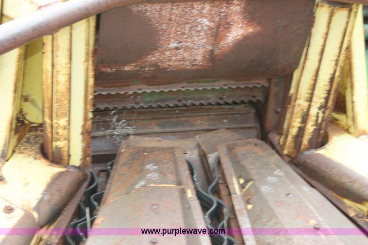 image for item AE9232 John Deere 3960 silage cutter