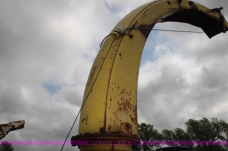 image for item AE9232 John Deere 3960 silage cutter