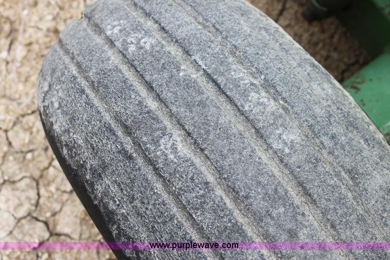 image for item AE9232 John Deere 3960 silage cutter