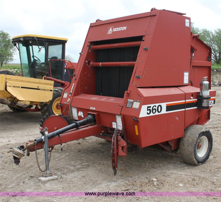 image for item AE9233 Hesston 560 round baler