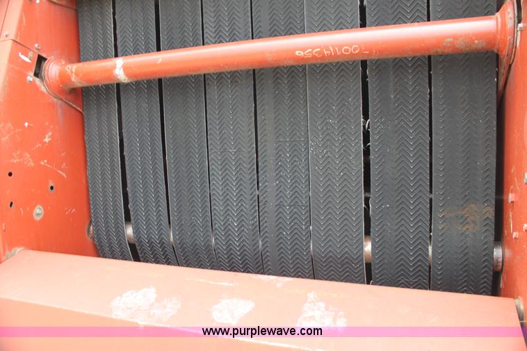 image for item AE9233 Hesston 560 round baler