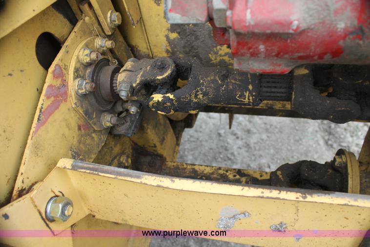 image for item AE9234 1997 New Holland 2450 self-propelled swather