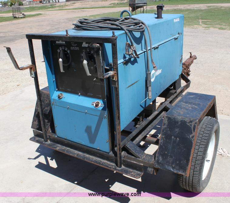 image for item AE9235 Miller Big 40DL welder