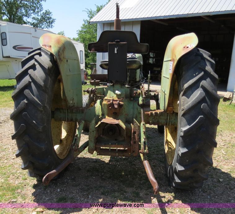 image for item B4771 1966 John Deere 2020 tractor