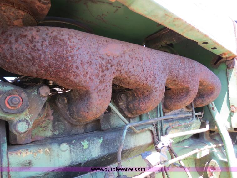 image for item B4771 1966 John Deere 2020 tractor