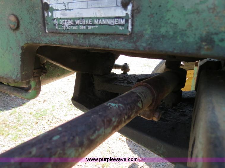 image for item B4771 1966 John Deere 2020 tractor