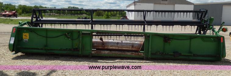 image for item D8096 John Deere 922 platform header