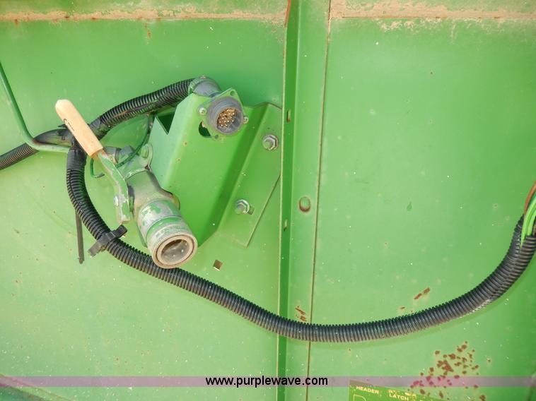 image for item D8096 John Deere 922 platform header