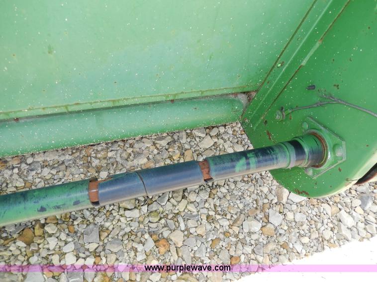 image for item D8096 John Deere 922 platform header