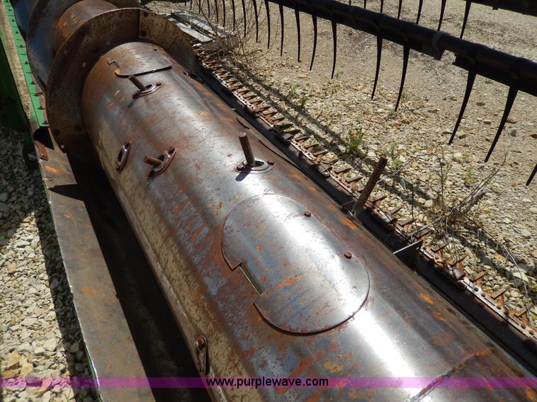 image for item D8096 John Deere 922 platform header