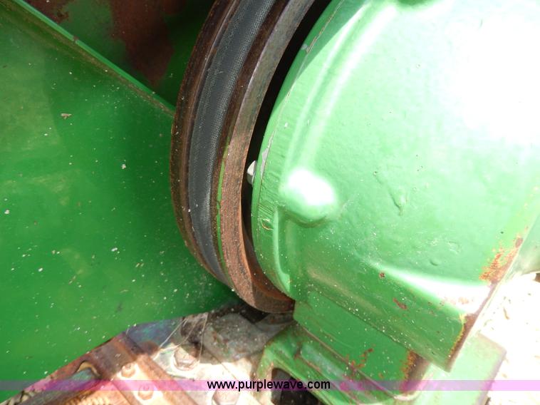 image for item D8096 John Deere 922 platform header