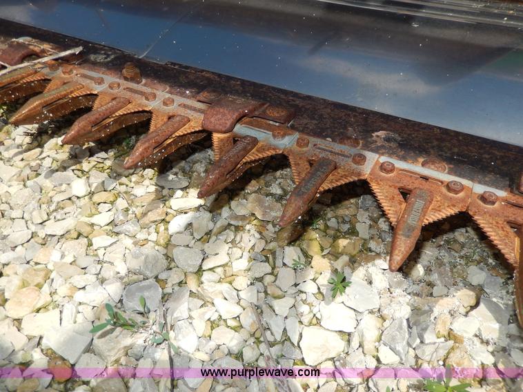 image for item D8096 John Deere 922 platform header