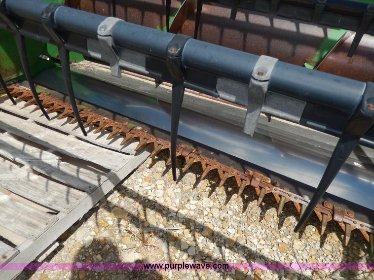 image for item D8096 John Deere 922 platform header