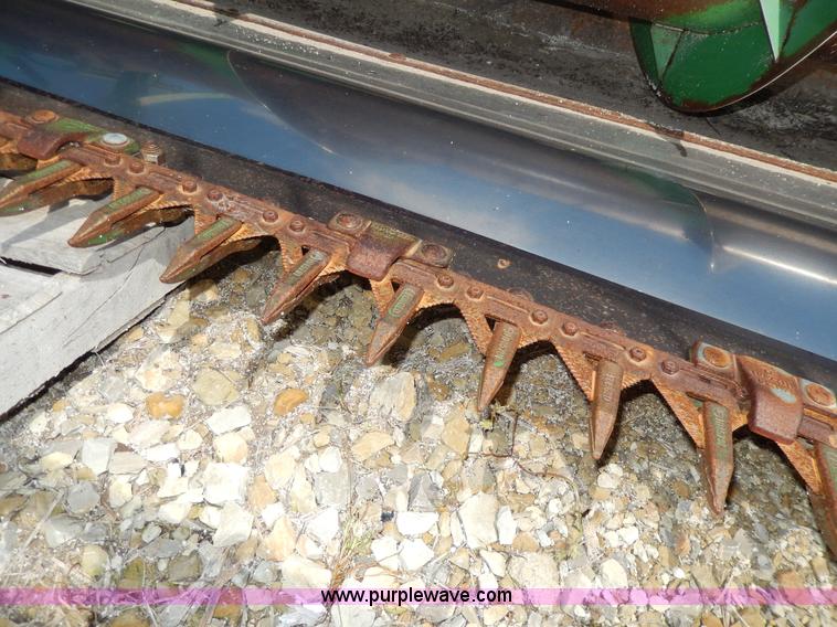 image for item D8096 John Deere 922 platform header