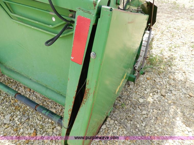 image for item D8096 John Deere 922 platform header