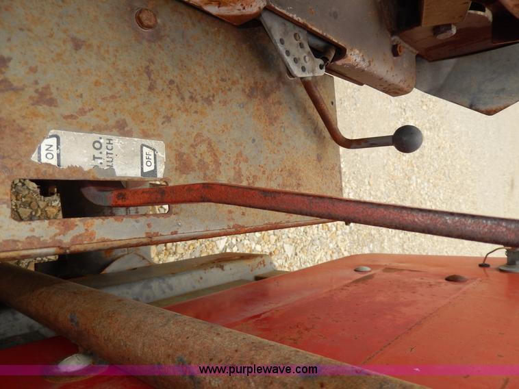 image for item D8098 Massey-Ferguson 180 tractor