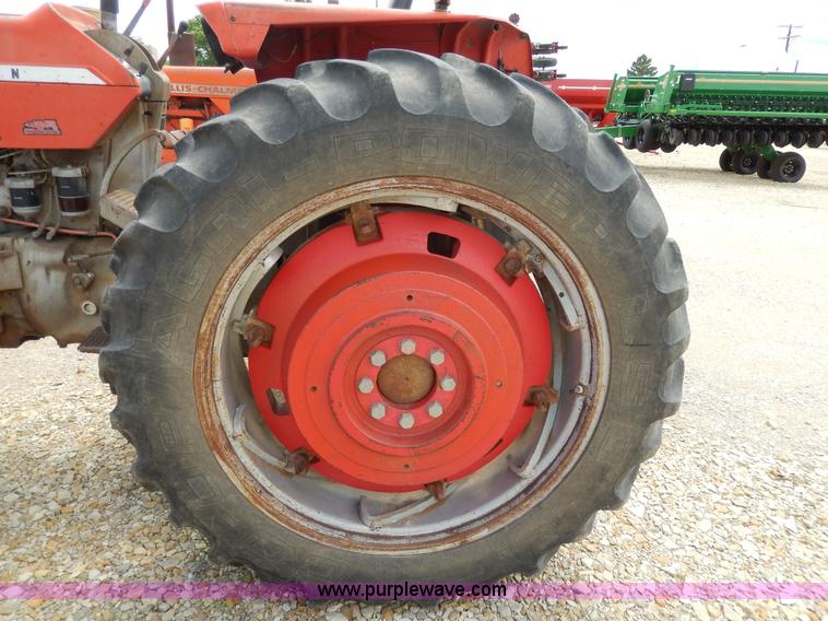 image for item D8098 Massey-Ferguson 180 tractor