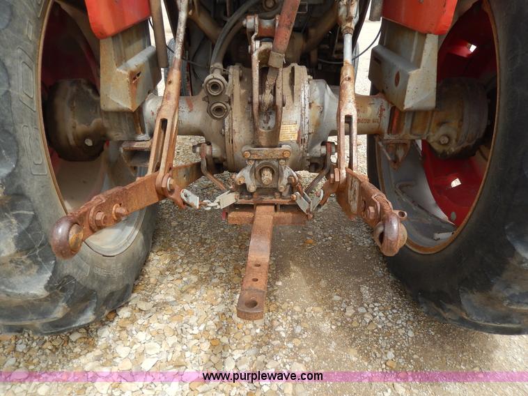 image for item D8098 Massey-Ferguson 180 tractor