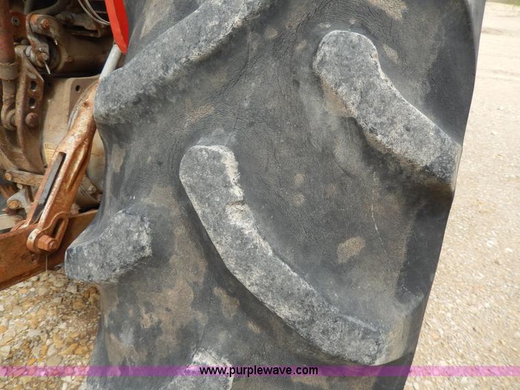 image for item D8098 Massey-Ferguson 180 tractor