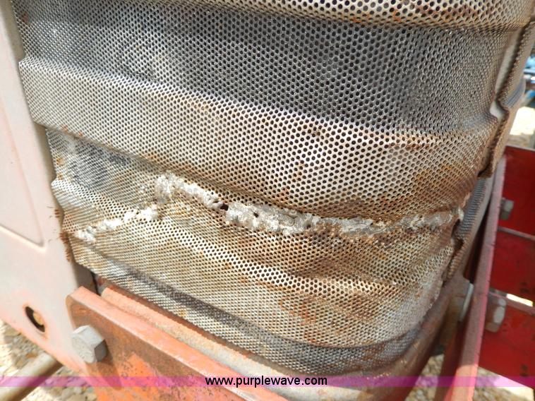 image for item D8098 Massey-Ferguson 180 tractor