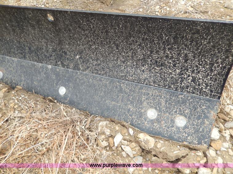 image for item D8099 New Holland EZ72SM tractor blade