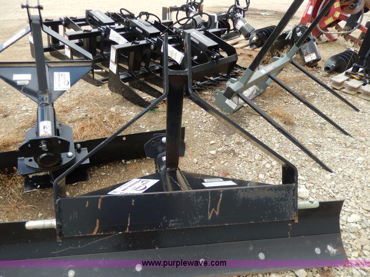 image for item D8100 New Holland EZ72SM tractor blade