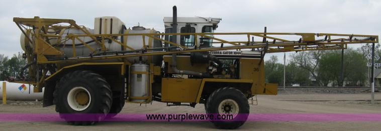 image for item D8298 1995 Ag-Chem TerraGator 1844 sprayer