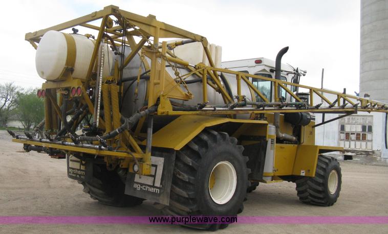 image for item D8298 1995 Ag-Chem TerraGator 1844 sprayer