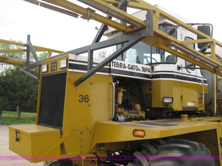 image for item D8298 1995 Ag-Chem TerraGator 1844 sprayer