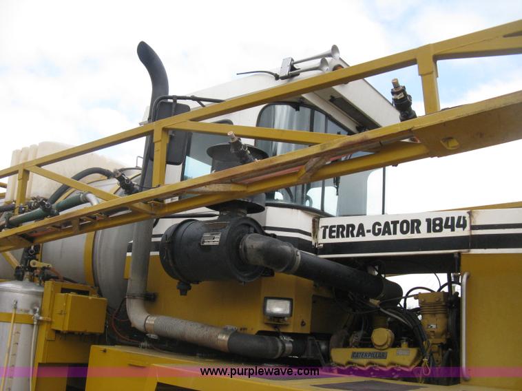 image for item D8298 1995 Ag-Chem TerraGator 1844 sprayer